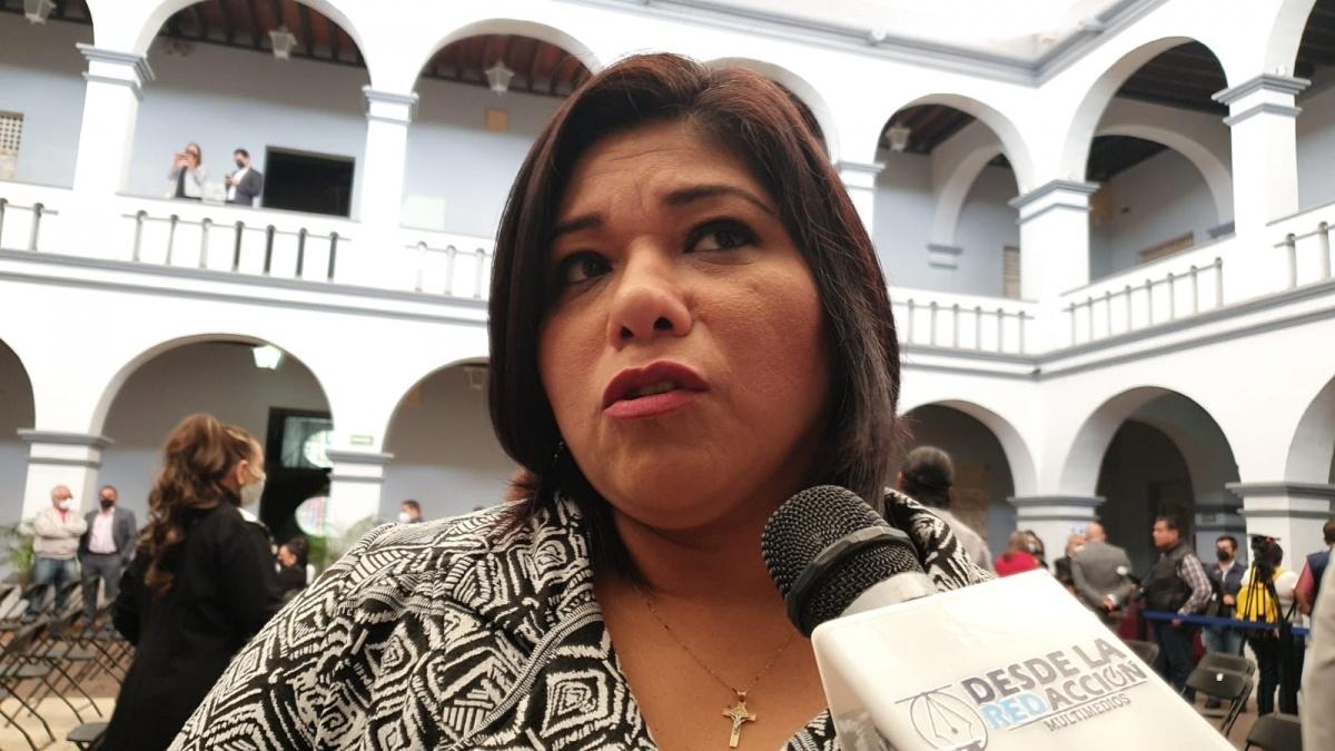 Por conveniencia se tratan de imponer ocho nombramientos públicos: Ariadna Barrera