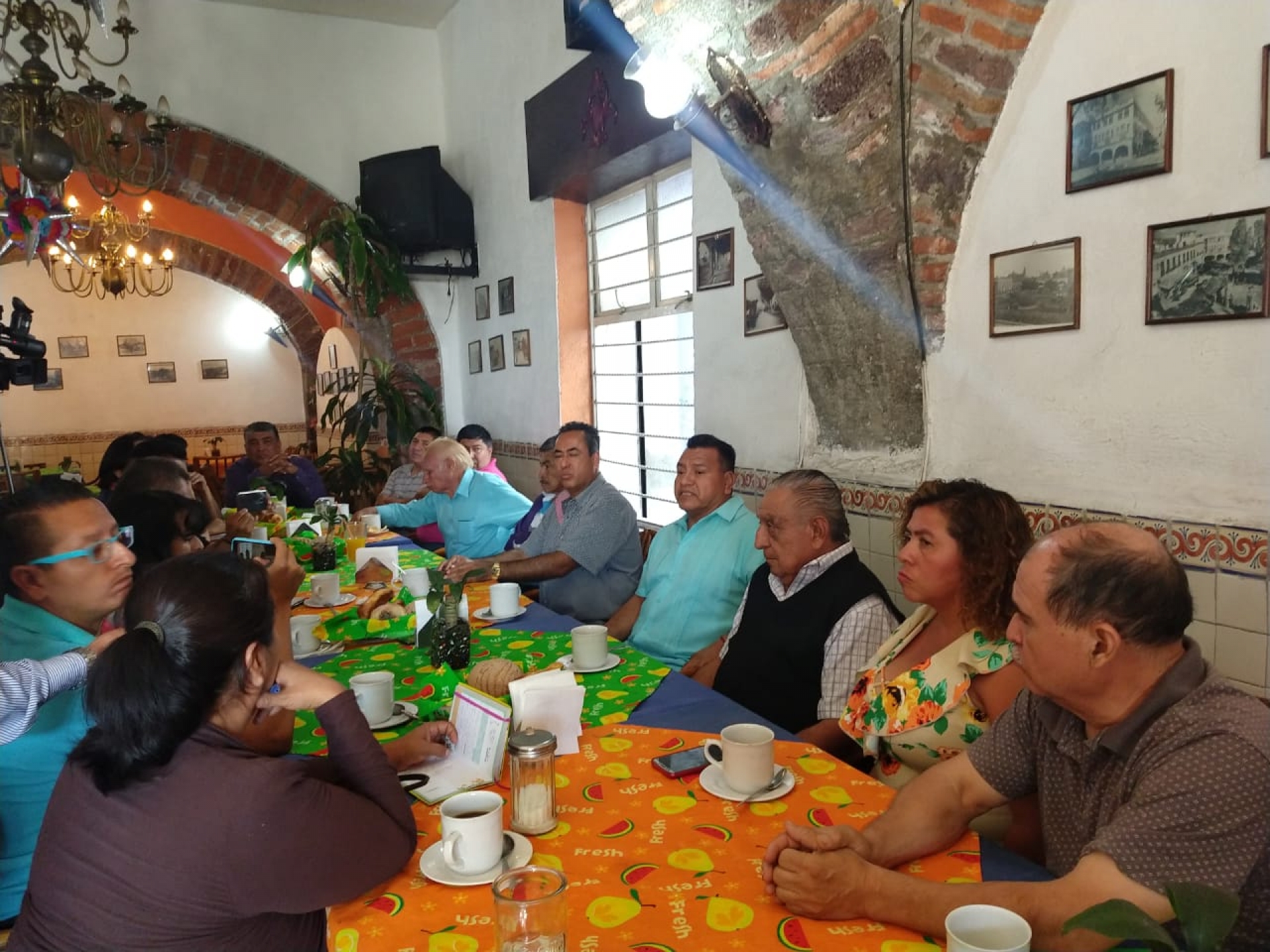 Comerciantes del ALM desconocieron liderazgo de Emilio Rosas