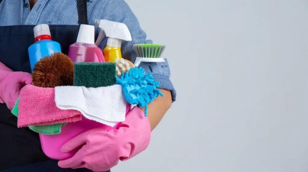 ¿Usas los mismos guantes para todo? Así debes desinfectarlos