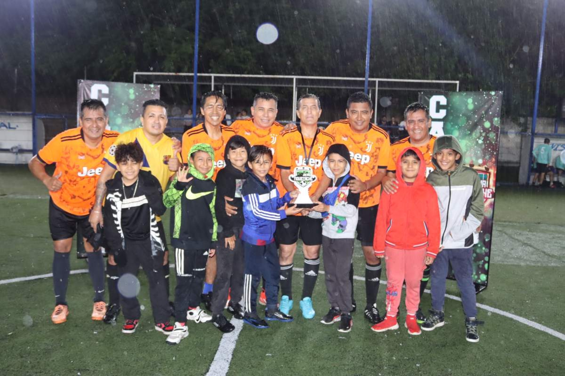 Niupy, campeón