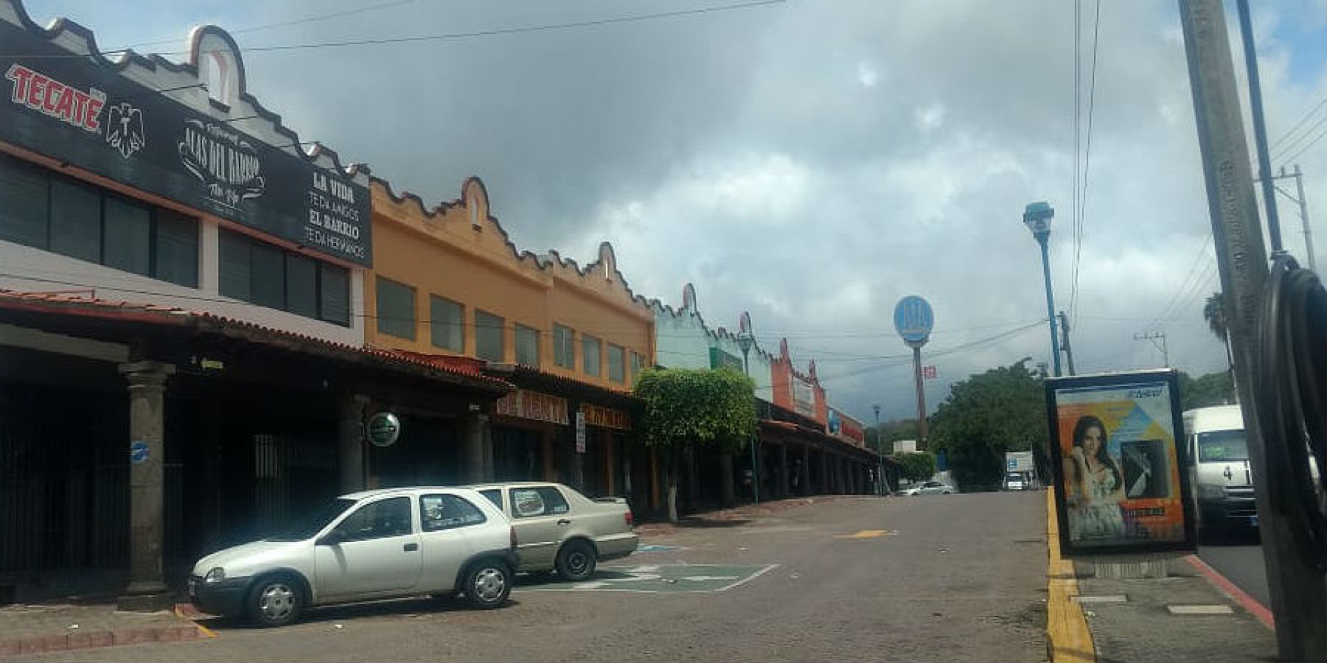 Atacan a balazos a un taxista en la colonia Delicias; falleció