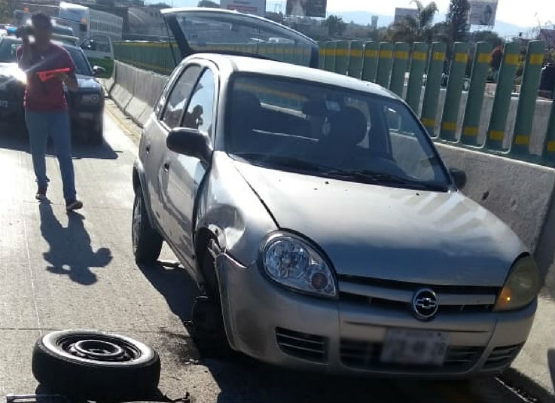 Atiende PF accidente por alcance en la carretera México-Cuernavaca
