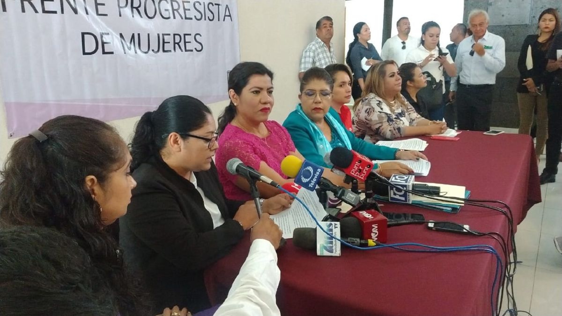 Presentan iniciativa para destrabar parálisis en el Congreso