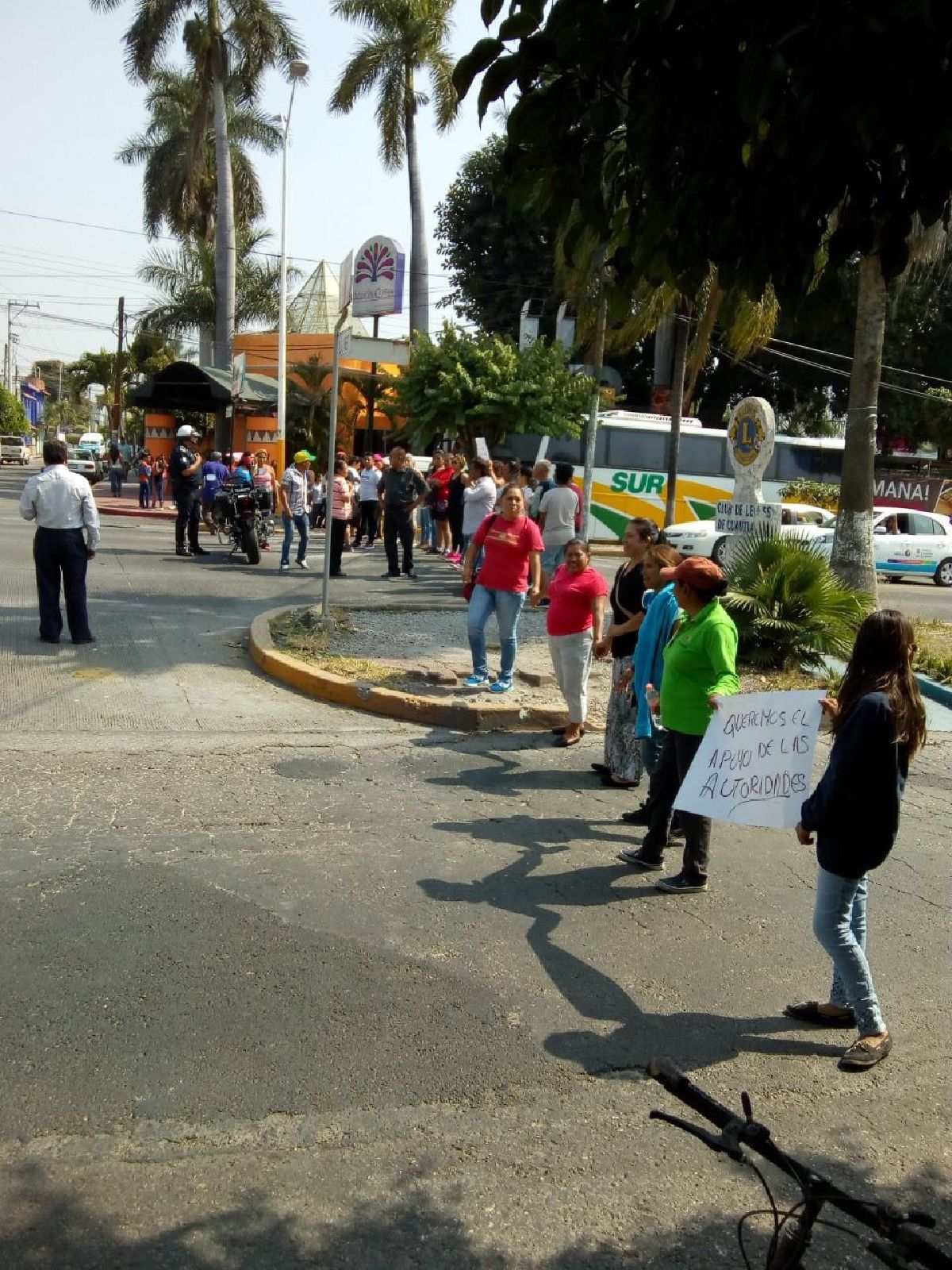 Crece desesperación por falta de clases en Telesecundaria “Álvaro Gálvez”