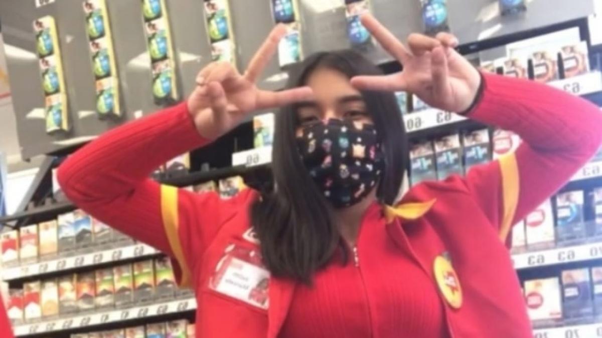 Cajera del Oxxo es la nueva sensación de redes sociales