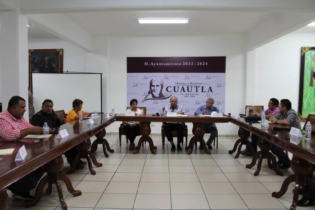 Reducen prestaciones laborales a trabajadores municipales de Cuautla