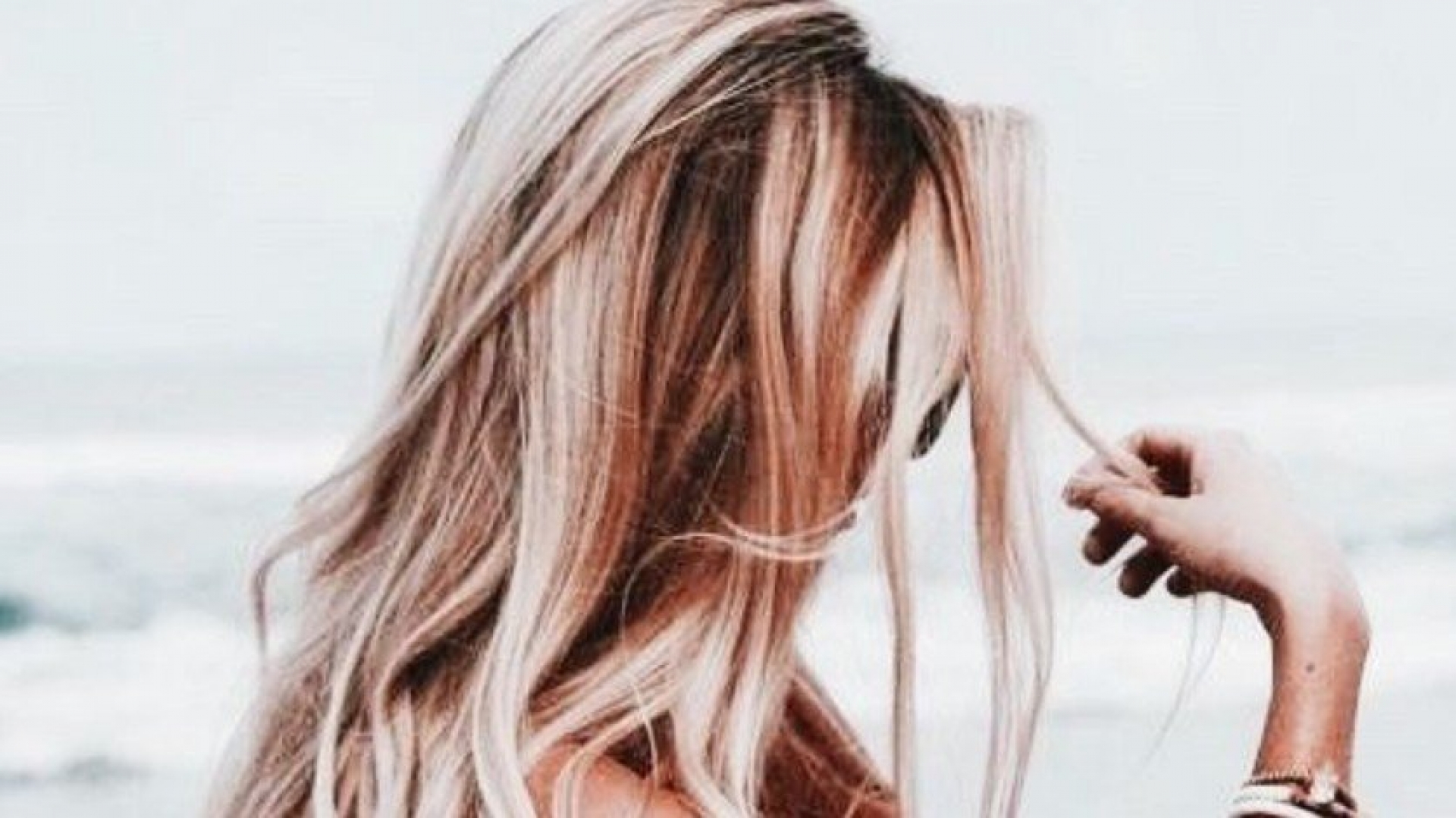 Razones por las que se te cae el cabello y qué hacer para evitarlo