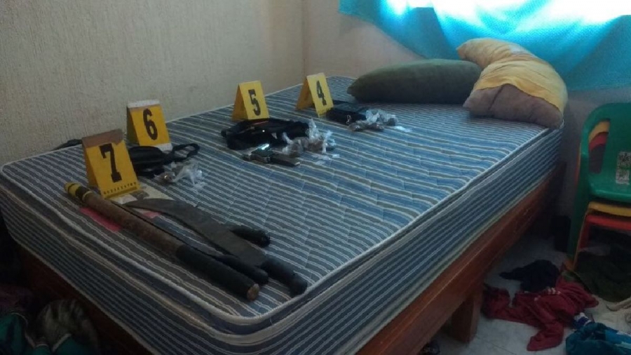Arrestan a cinco hombres durante un cateo en Tlaquiltenango