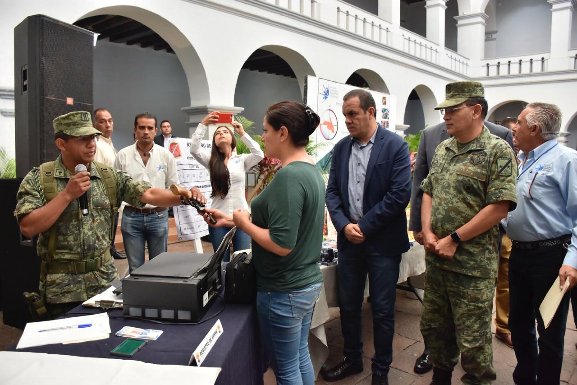 Informan sobre resultados del programa de canje de armas