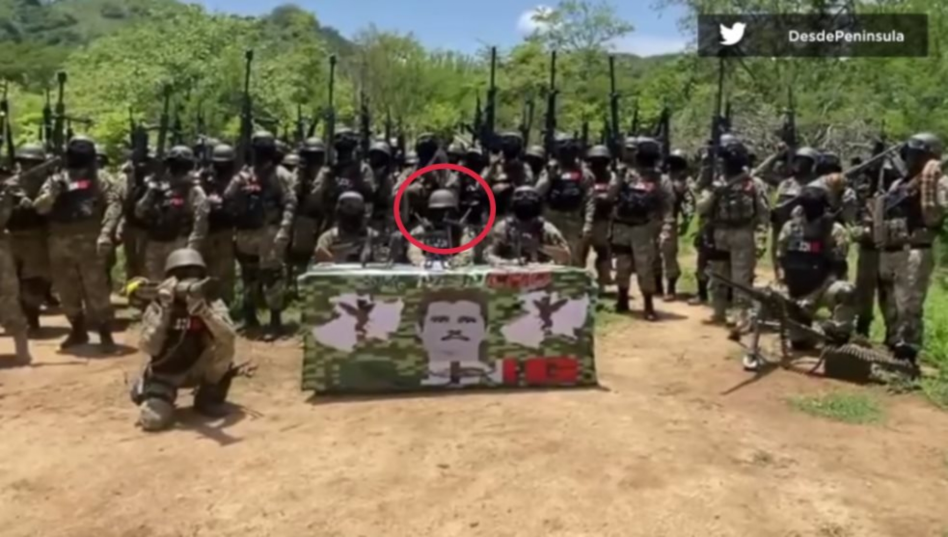 Supuesto “Mencho” aparece con un ejército, en un vídeo del grupo Élite del CJNG