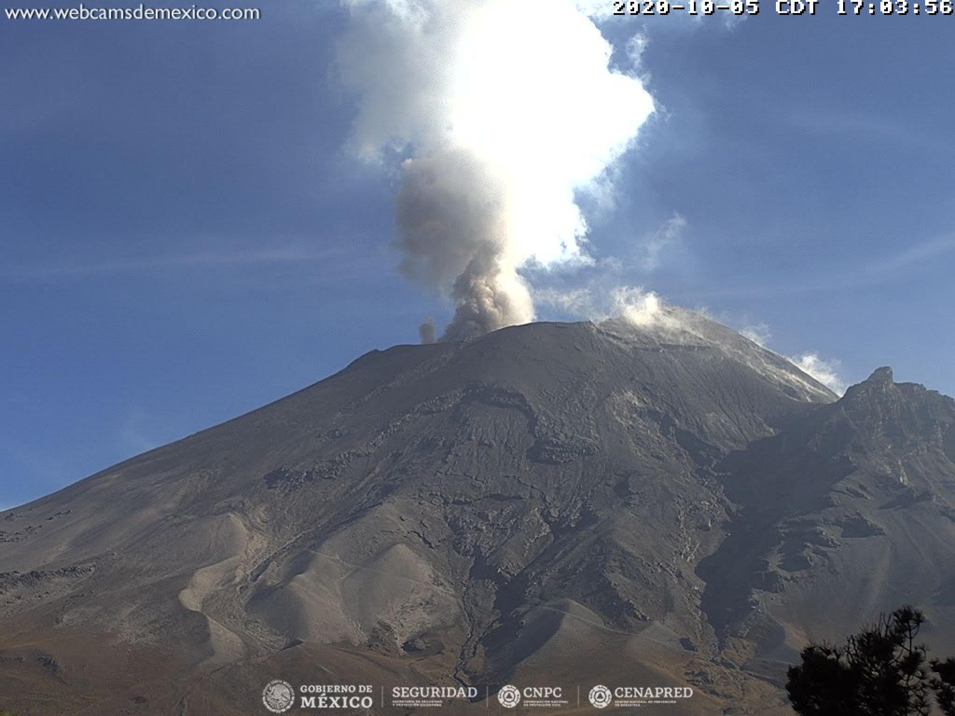 Identifican sistemas de monitoreo 136 exhalaciones del volcán Popocatépetl