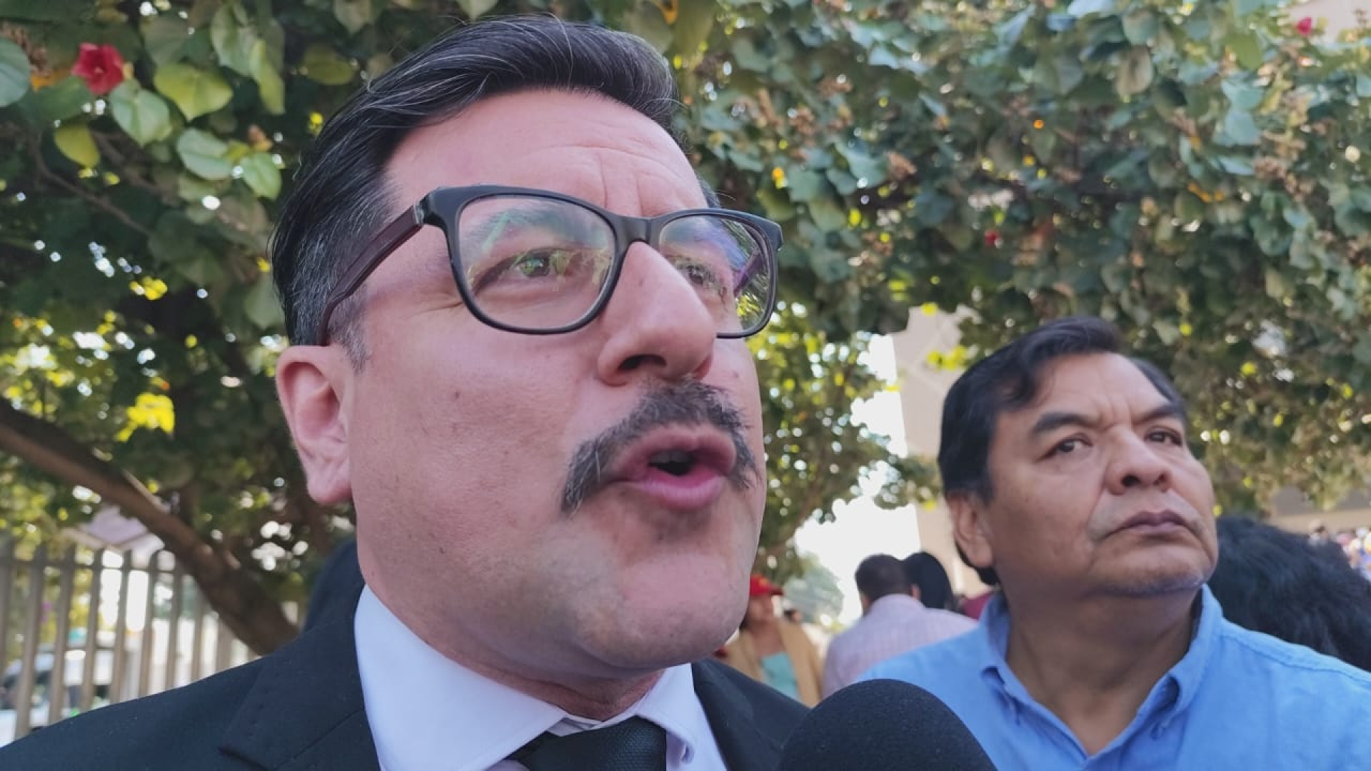 Se efectuará hoy reunión con taxistas que amenazan con cierre de calles el jueves, indica CGMyT
