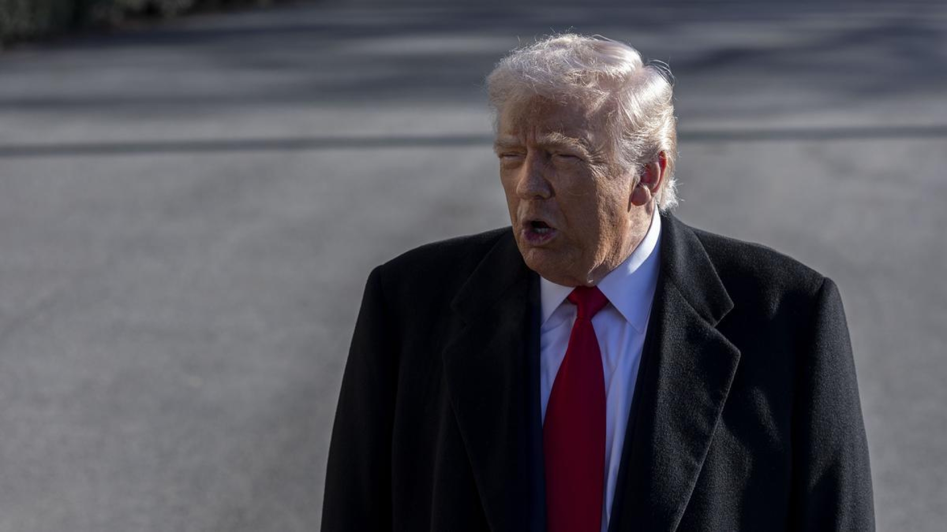 Trump amenaza con aranceles de 200% al vino francés