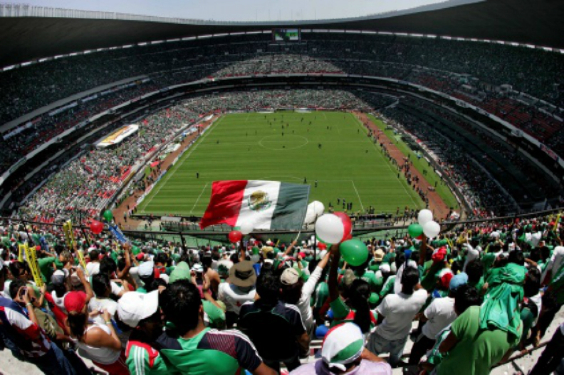 Aficionados del fútbol podrán regresar a los estadios