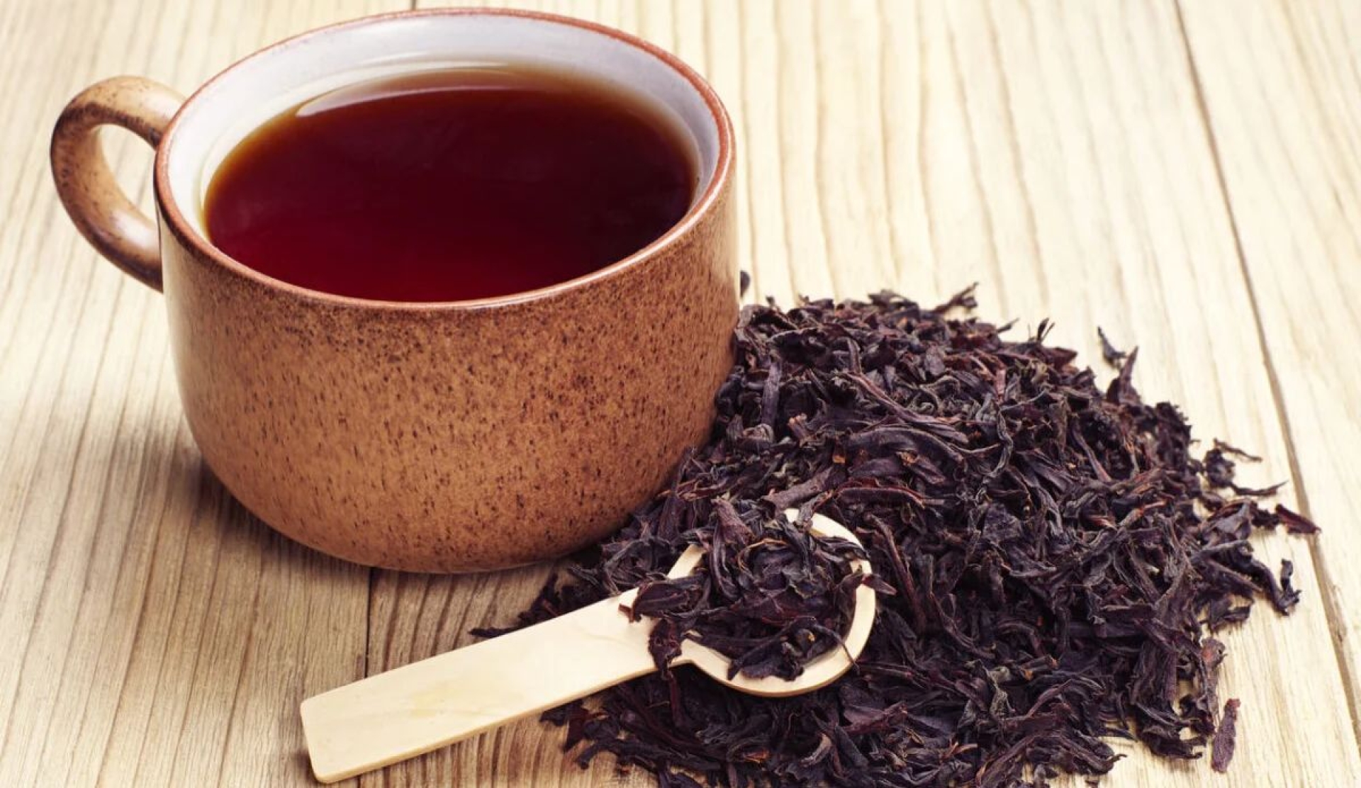 Compresas de té negro para aliviar quemaduras leves en casa