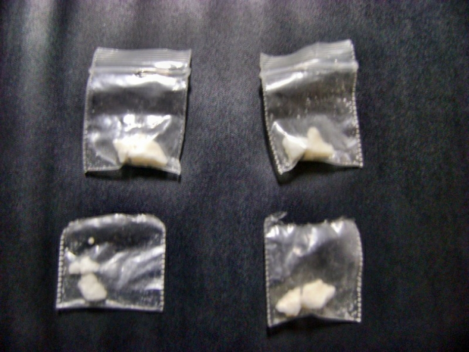 Arrestan a un joven que presuntamente tenía cocaína
