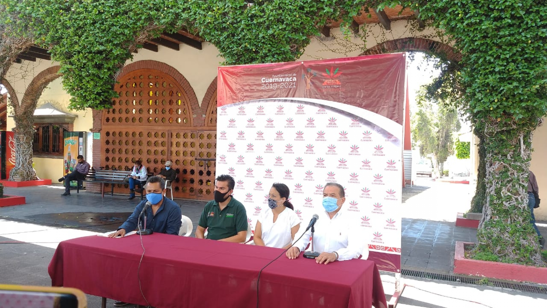 Anuncian autoridades municipales que se reforzará la vigilancia en el panteón de la Paz