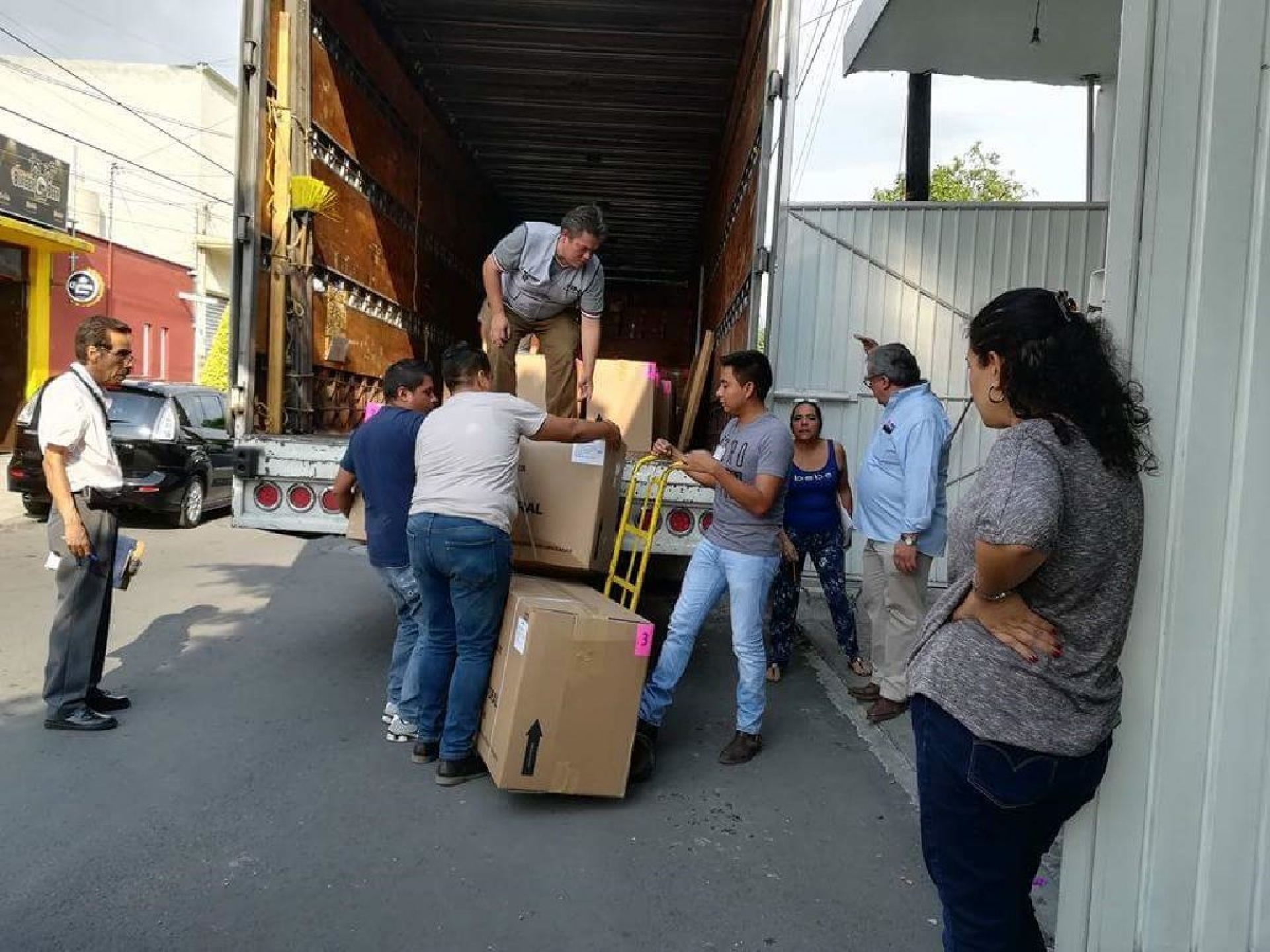 Llega material electoral al registro federal 03 del INE en Cuautla