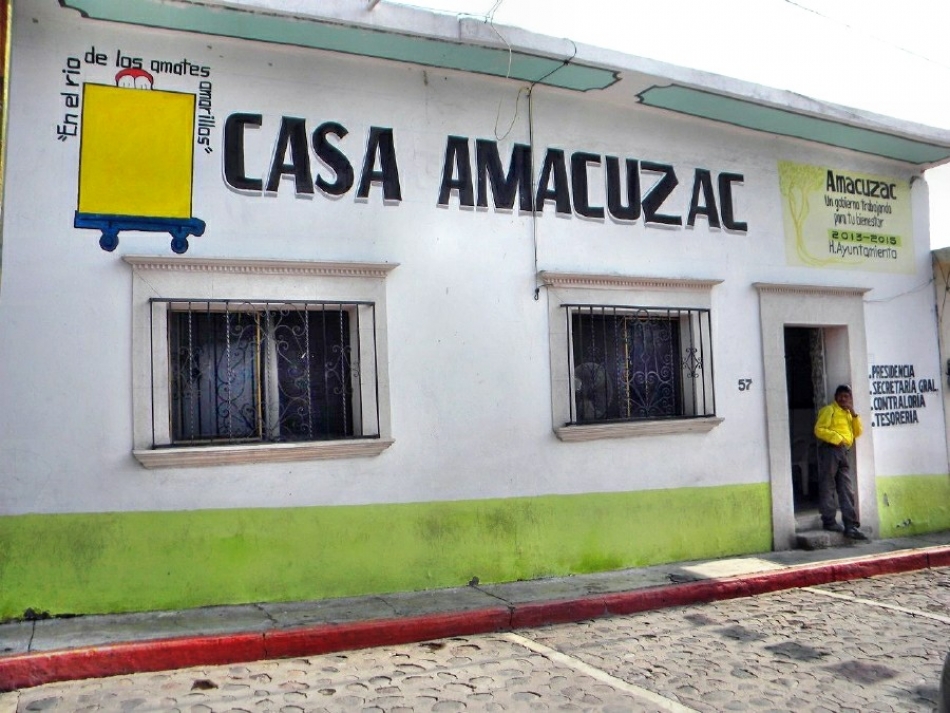 Se quejan vecinos de Amacuzac por la falta de alumbrado