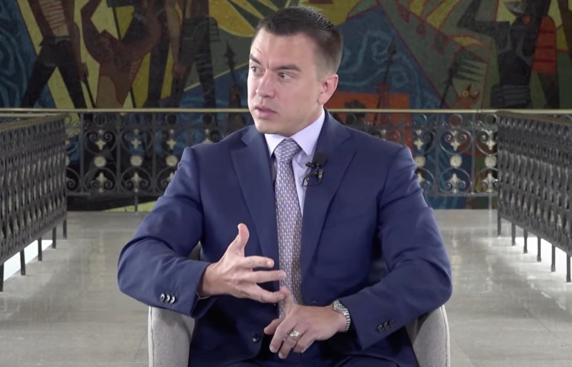 Noboa denuncia 'irregularidades' en las elecciones presidenciales de Ecuador