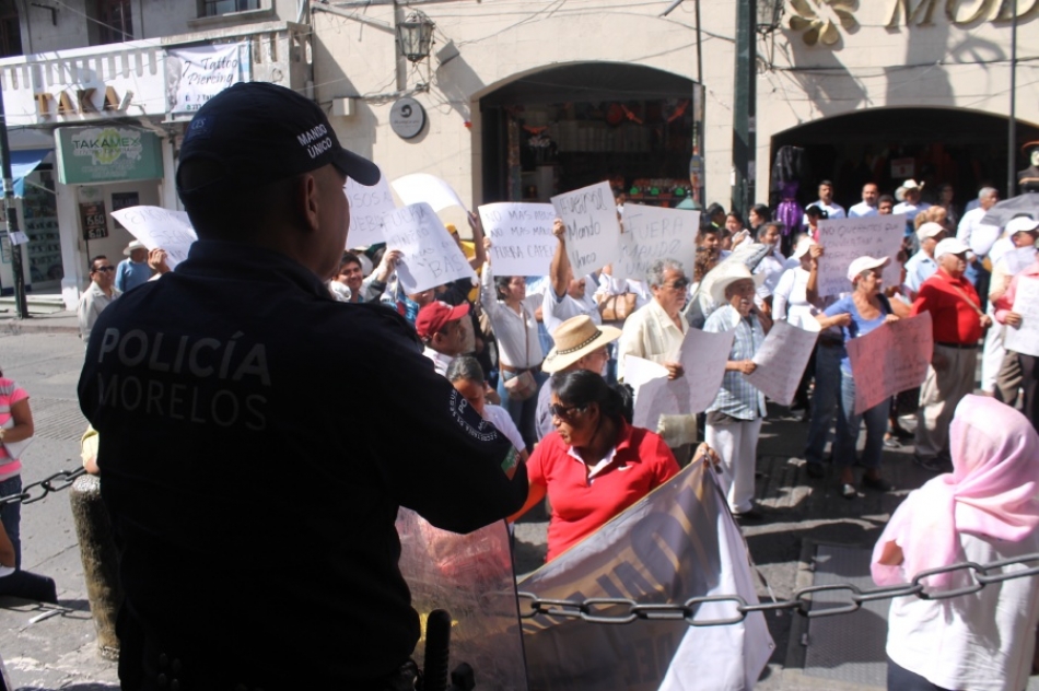 Jóvenes se quejan de abusos del Mando Único