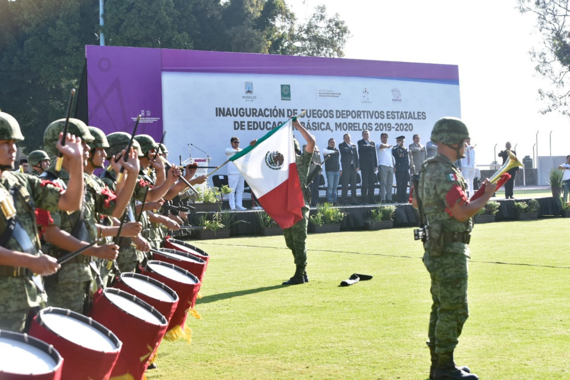 Preside gobernador inauguración de juegos deportivos estatales de educación básica