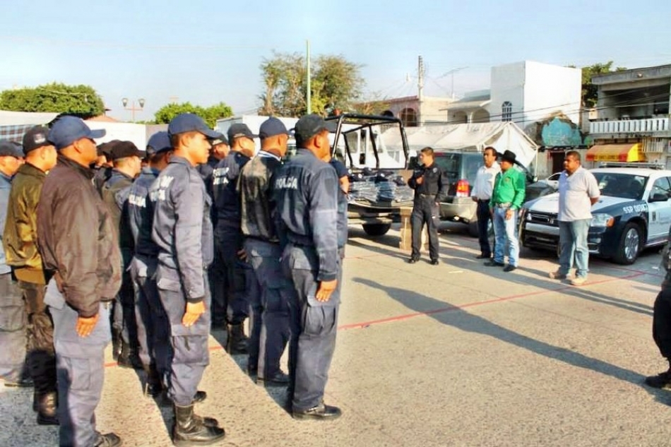 Policías de la región sur-poniente exigen aumento salarial