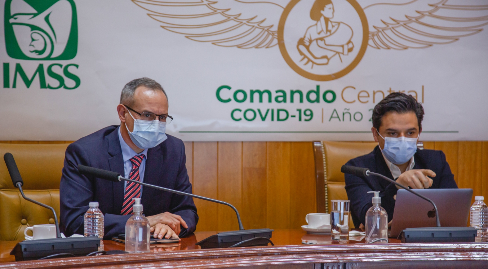 Cubrebocas, auxiliar en la nueva normalidad: Gatell