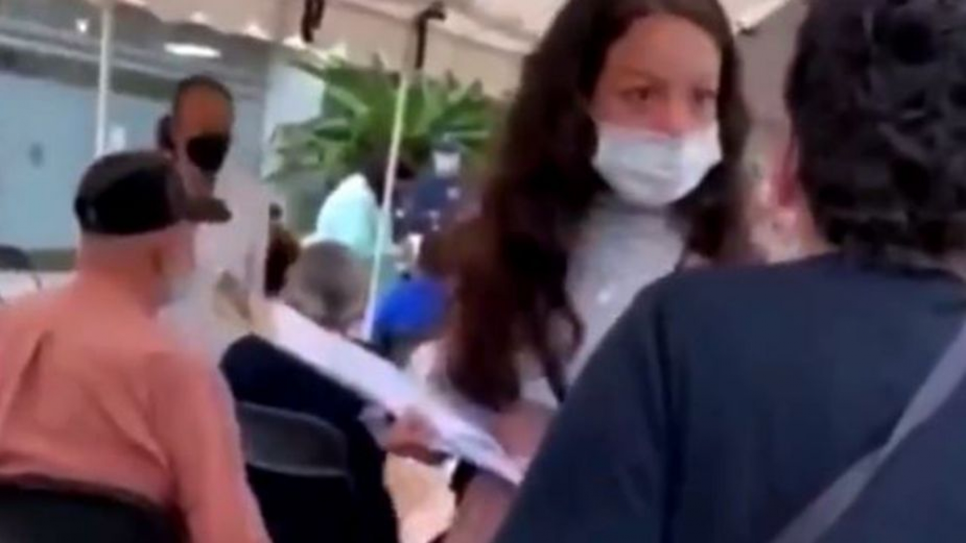 Surge "Lady Prole" en campaña de vacunación