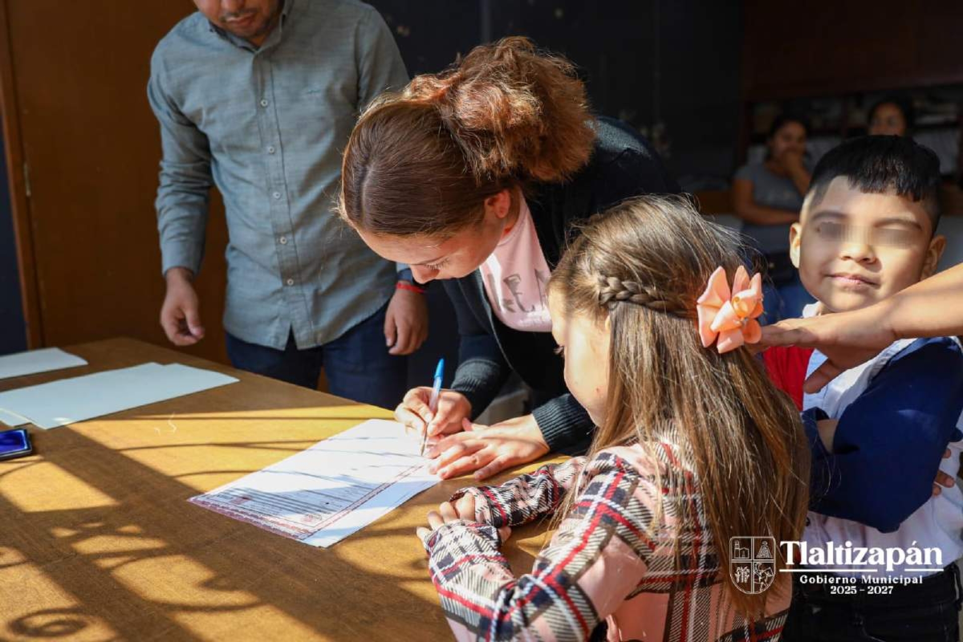 Realizan registros y trámites gratuitos para niños en Tlaltizapán