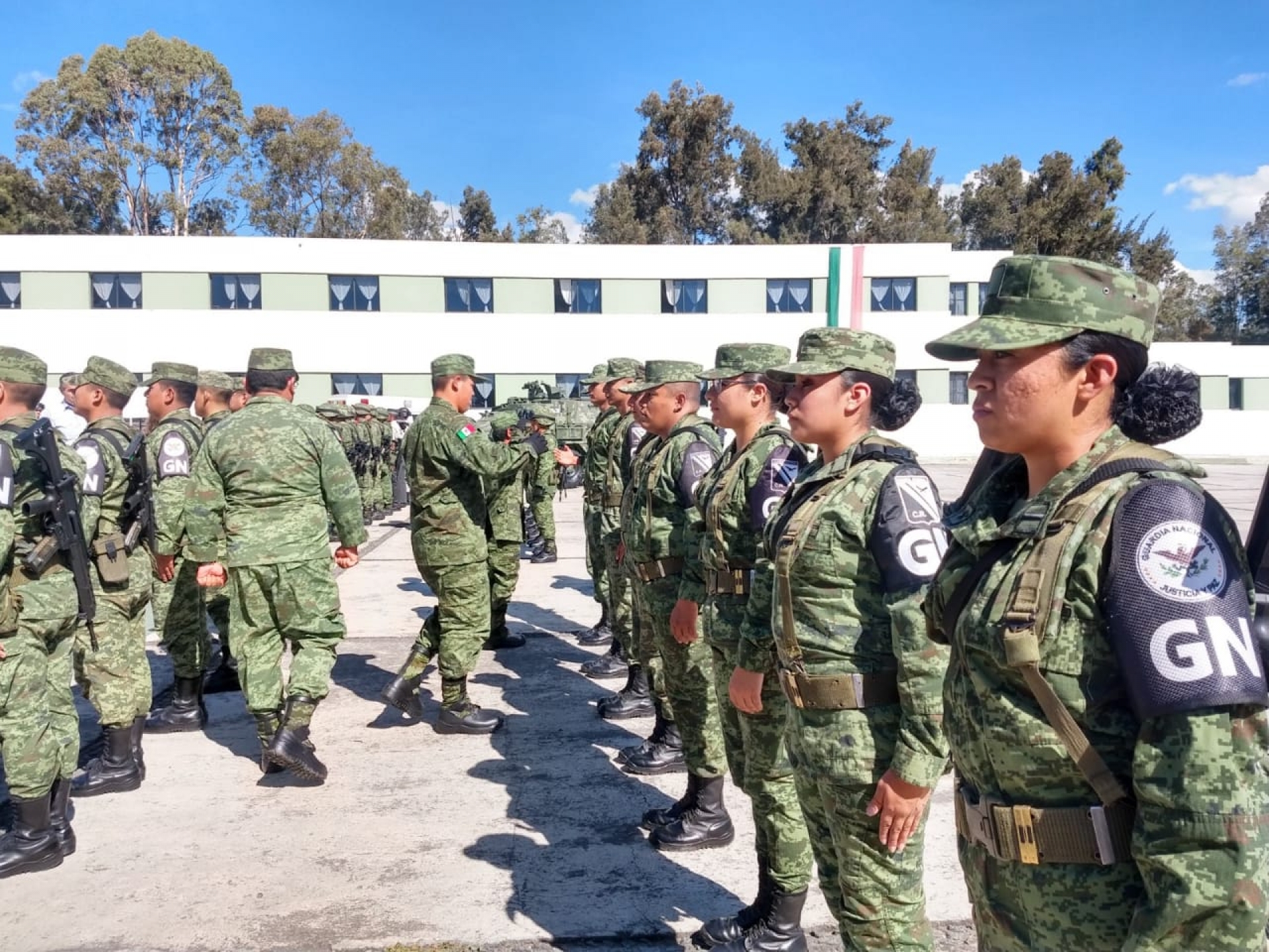 Realizan ceremonia del programa 'Soldado por un día'