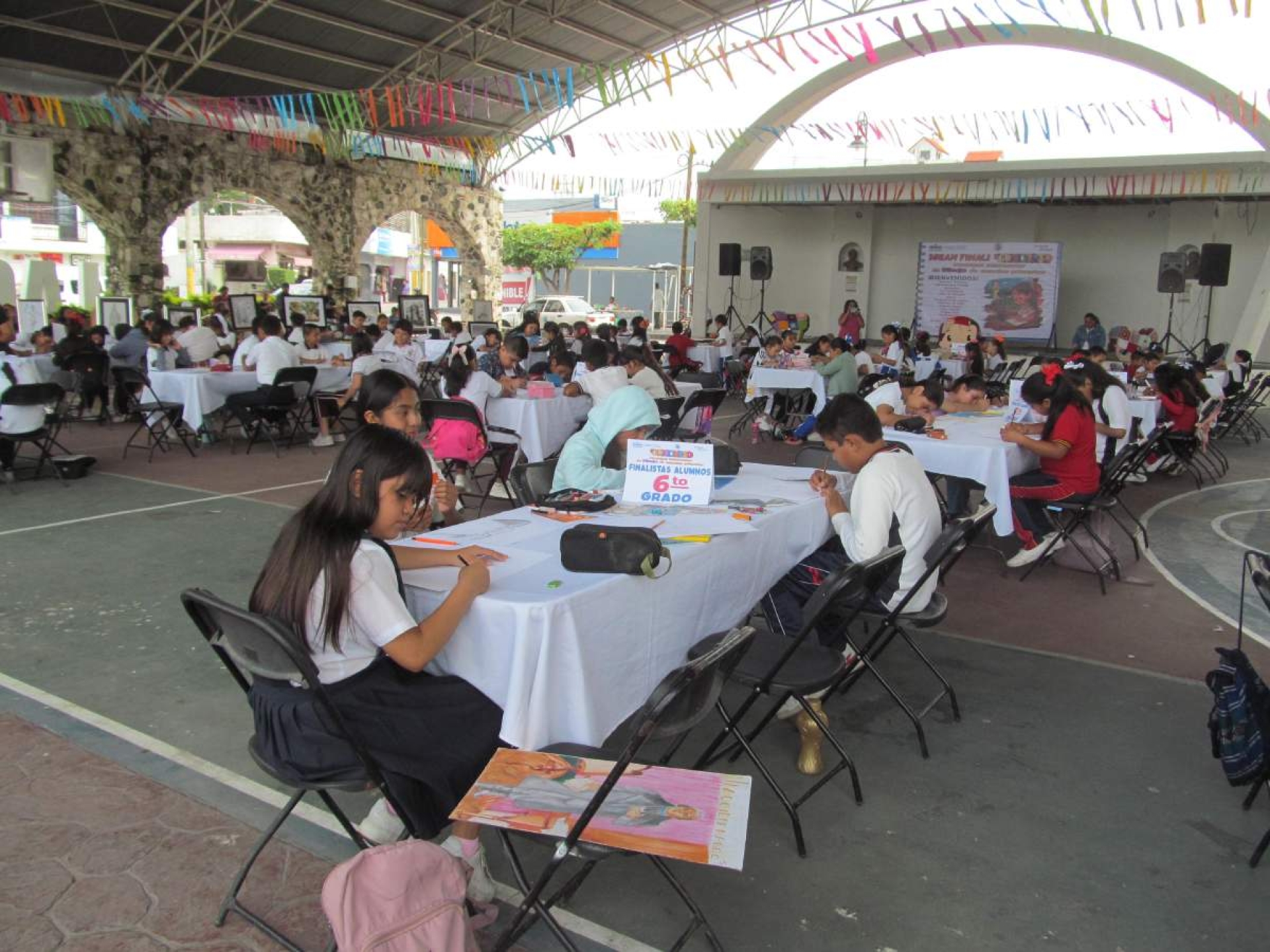 Realizan concurso de dibujo en primarias de Tlaquiltenango
