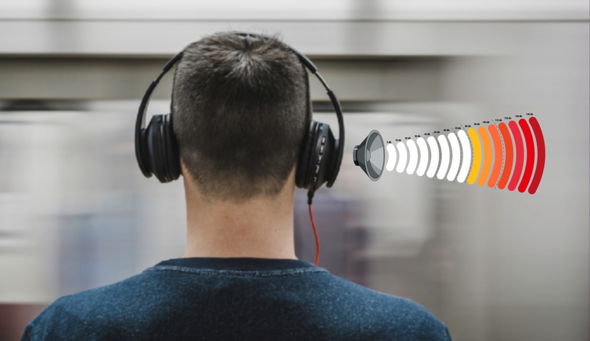 ¿A qué volumen debes escuchar música con audífonos para cuidar tu audición?