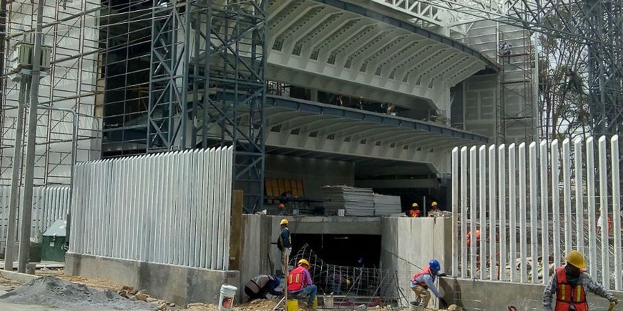 Realizan recorrido en la obra de construcción de la nueva sede del Congreso local