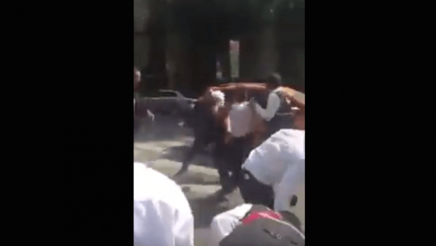 Escoltas vs. Trabajadores de un Valet Parking se enfrentan en la colonia Roma de la CDMX