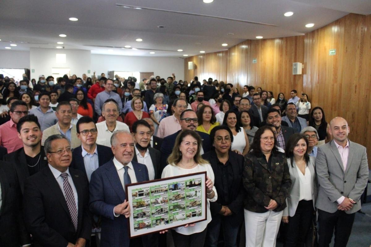 Develan billete de Lotería Nacional conmemorativo al 70 aniversario de la UAEM