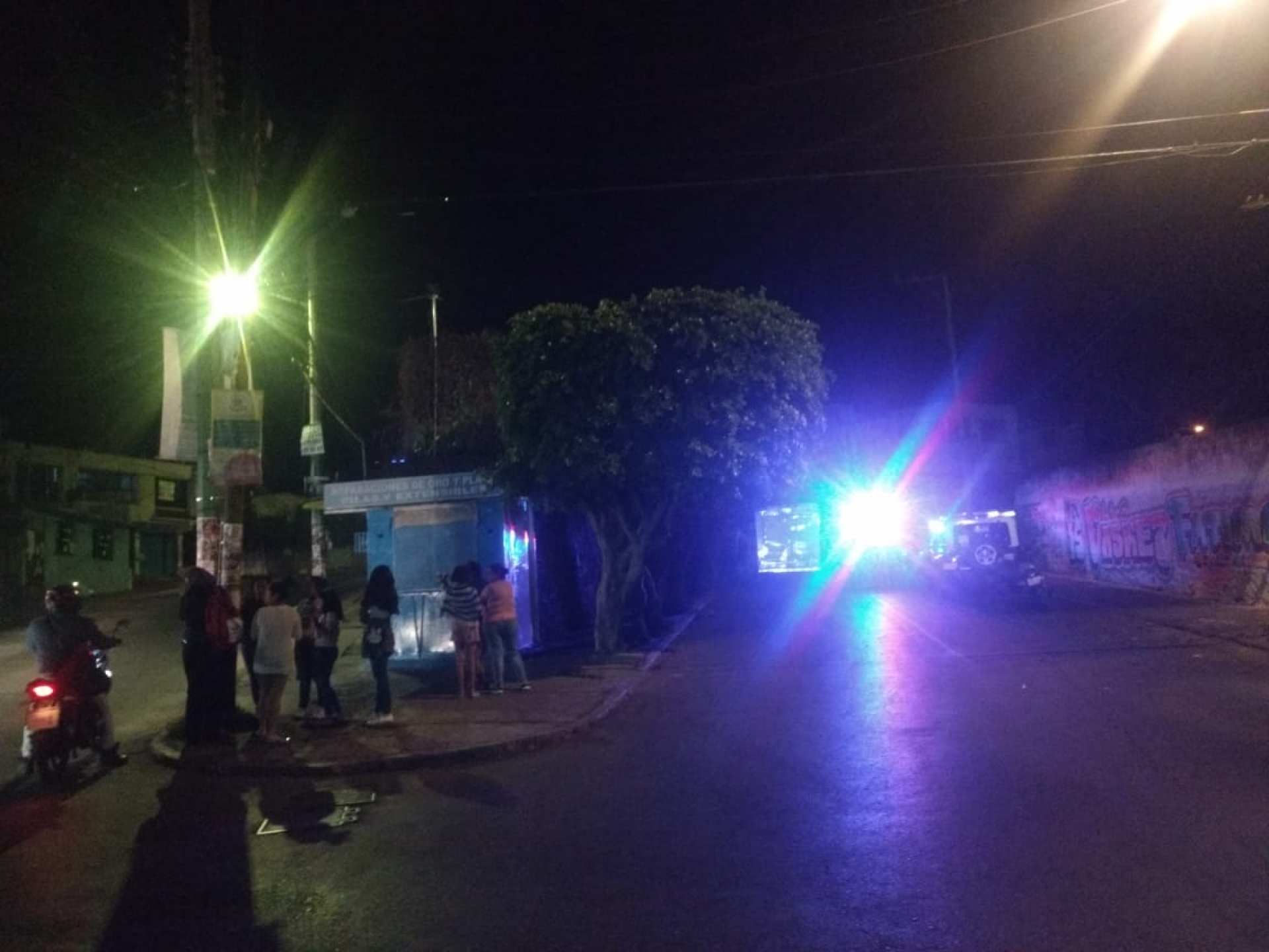 Disparan contra dos hombres en la avenida Universidad, en Cuernavaca; uno falleció
