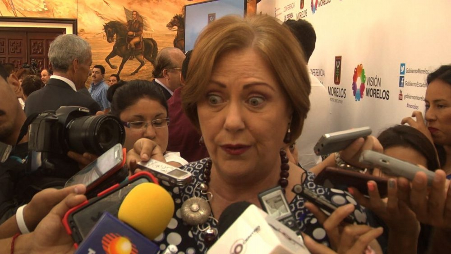 Doña Elena vuelve a las andadas