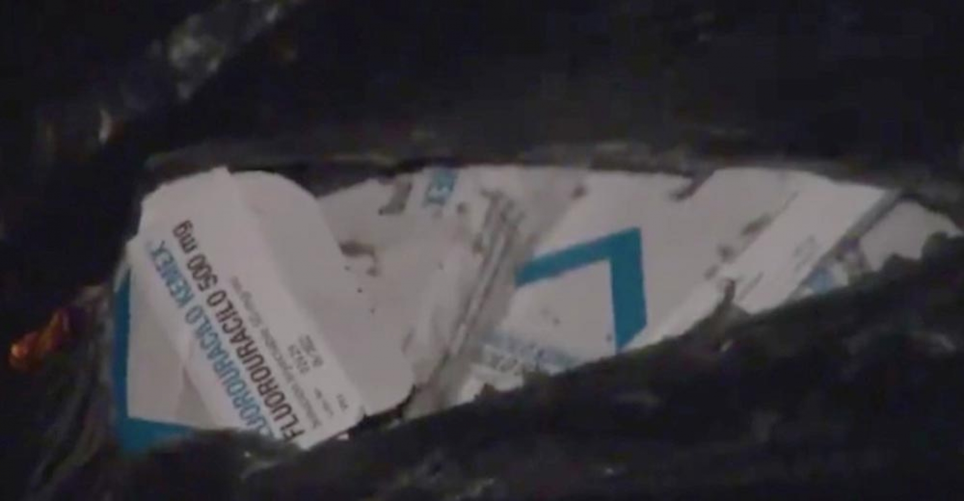 Hallan 27 bolsas con posibles medicamentos oncológicos en Azcapotzalco