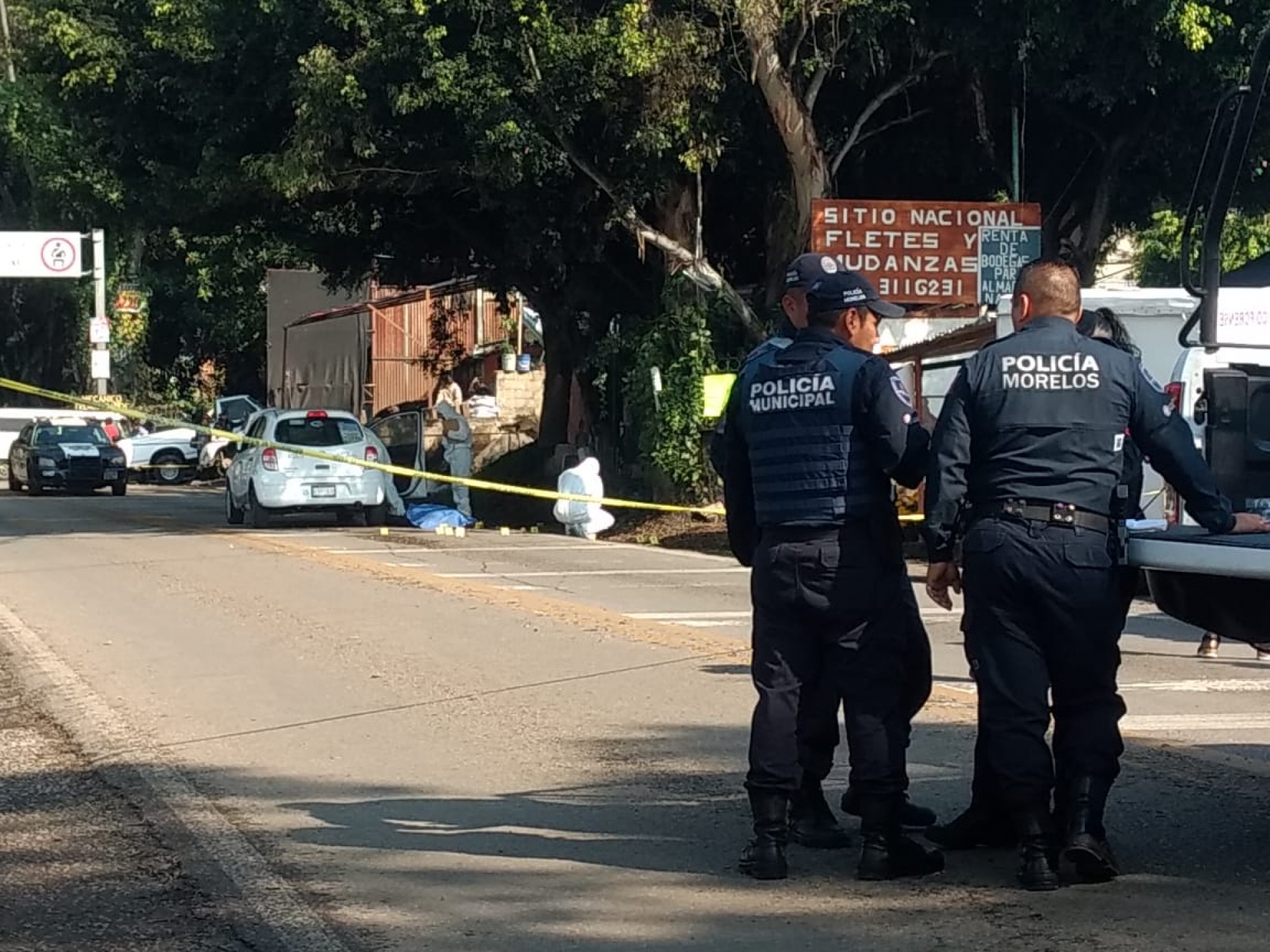 Asesinan a tiros a comandante policiaco en la carretera federal México-Cuernavaca