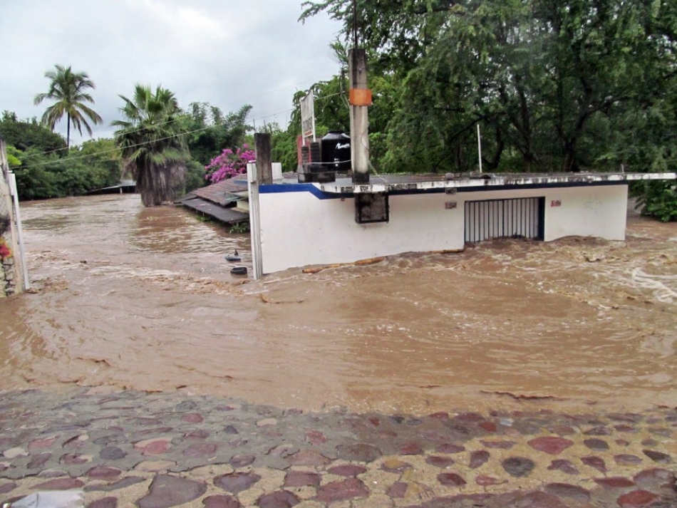 Reubicarán a familias que habitan zonas federales, sobre el río Apatlaco