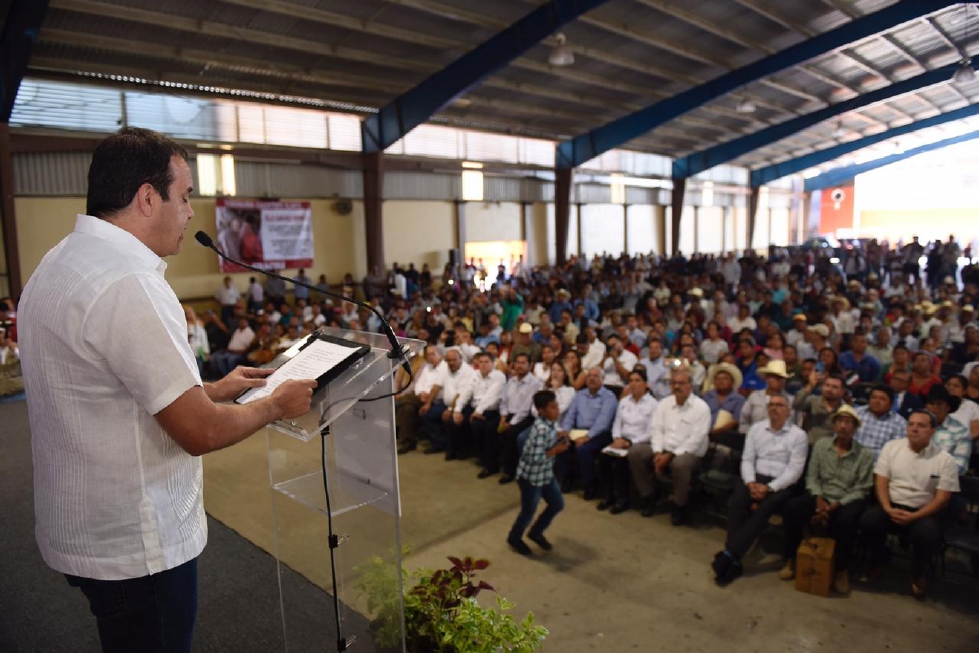 Inicia gobernador recorridos por Morelos, en Axochiapan