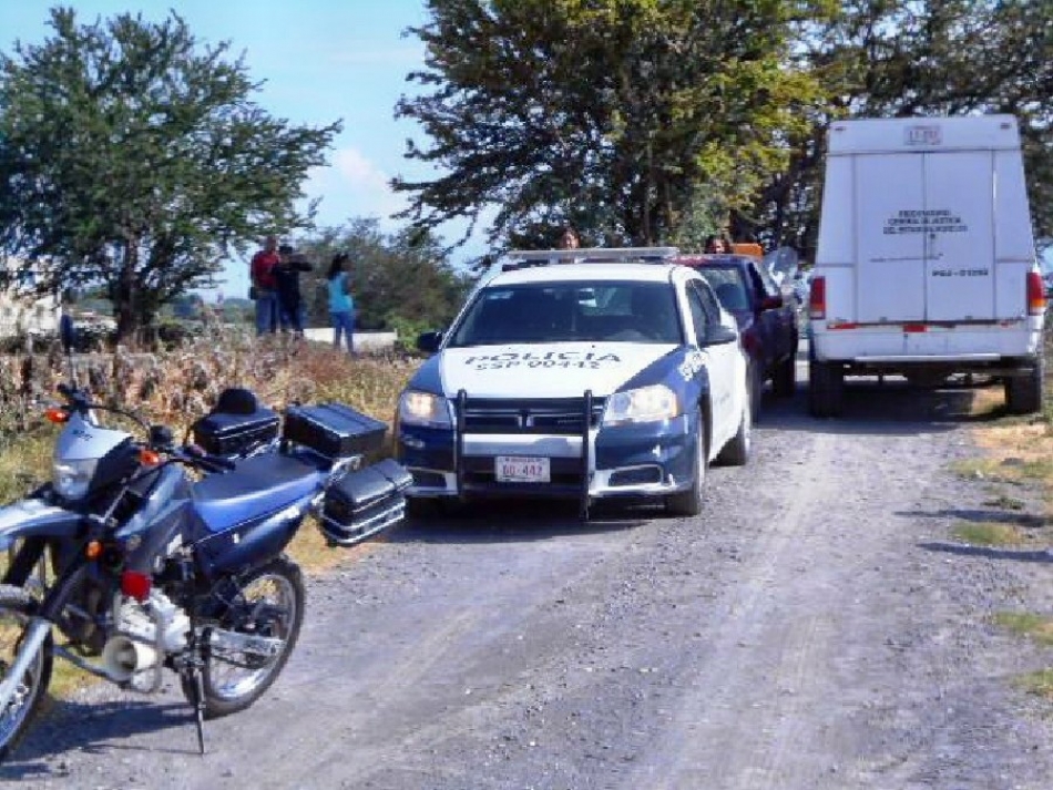 Hallan muerto a un joven con huellas de tortura