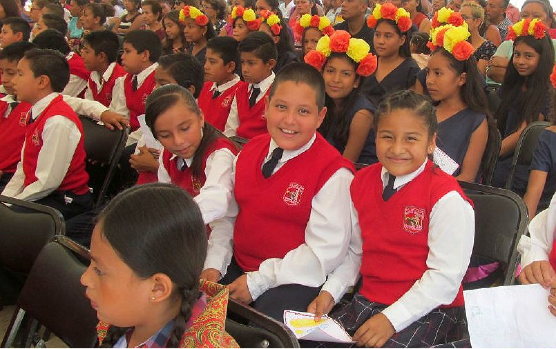 'Mega puente' para estudiantes de nivel básico: no habrá clases el viernes 13 y lunes 16
