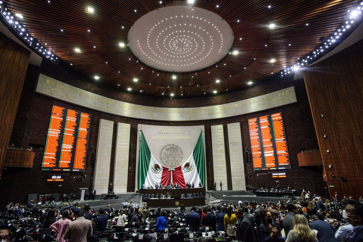 Cámara de Diputados desiste de denuncia a consejeros del INE