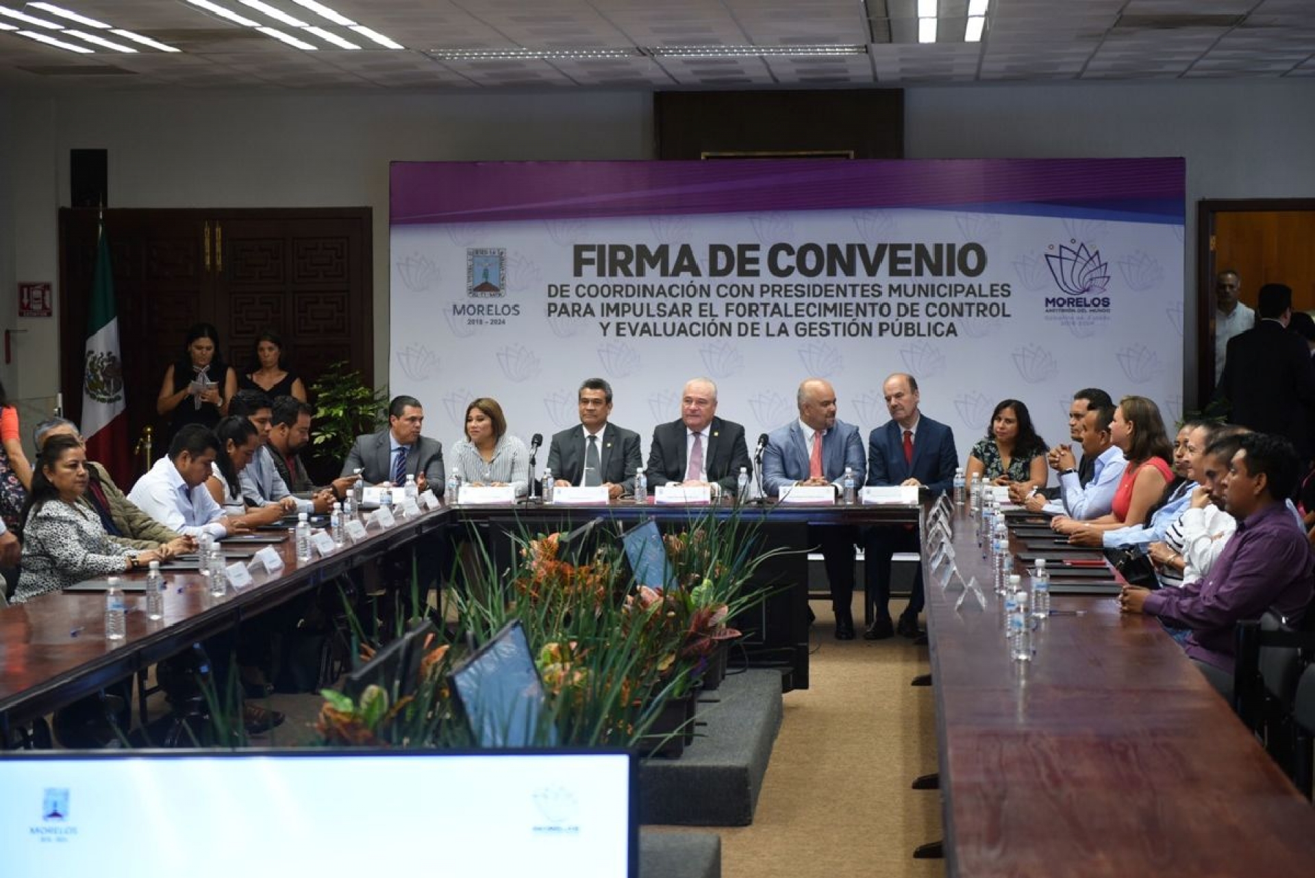 Acuerdan en Morelos combate a la corrupción en el ejercicio público