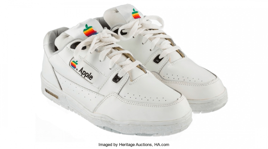 Estos tenis vintage de Apple podrían ser tuyos… si los puedes pagar
