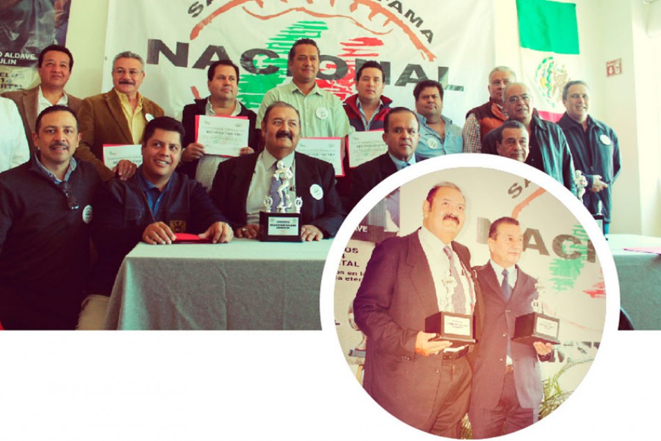 Ingresan Arturo Aldave y Francisco Salado al Salón de la Fama Nacional de Futbol Americano