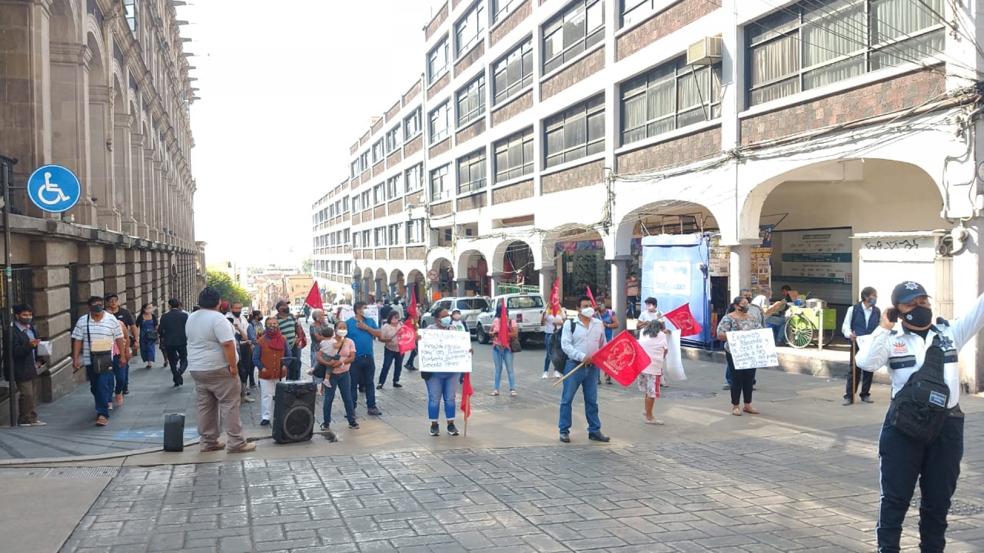 Protestan antorchistas en Cuernavaca; demandan regularización de terrenos