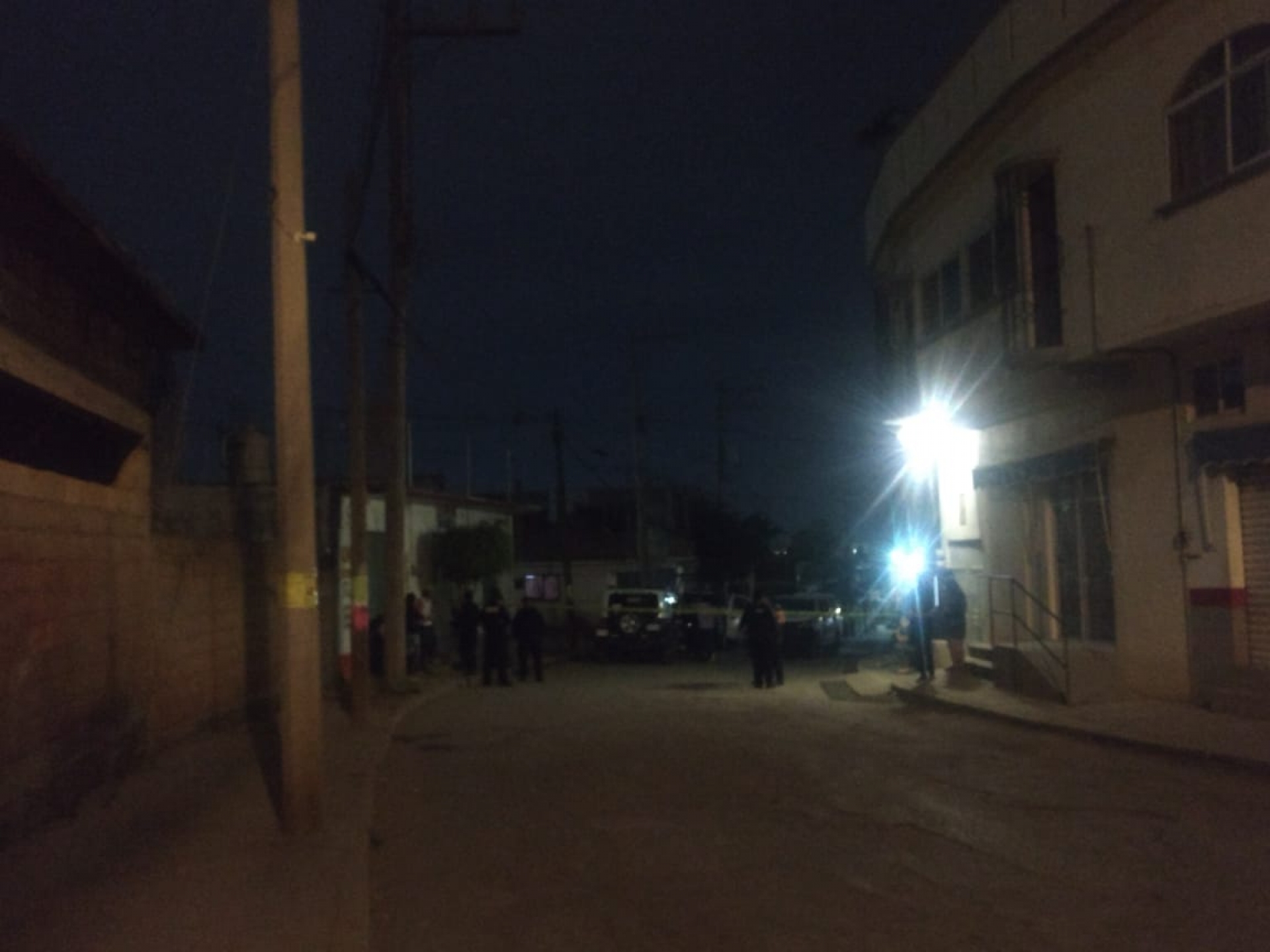 Encuentran el cadáver de un hombre con un disparo, en la colonia El Universo